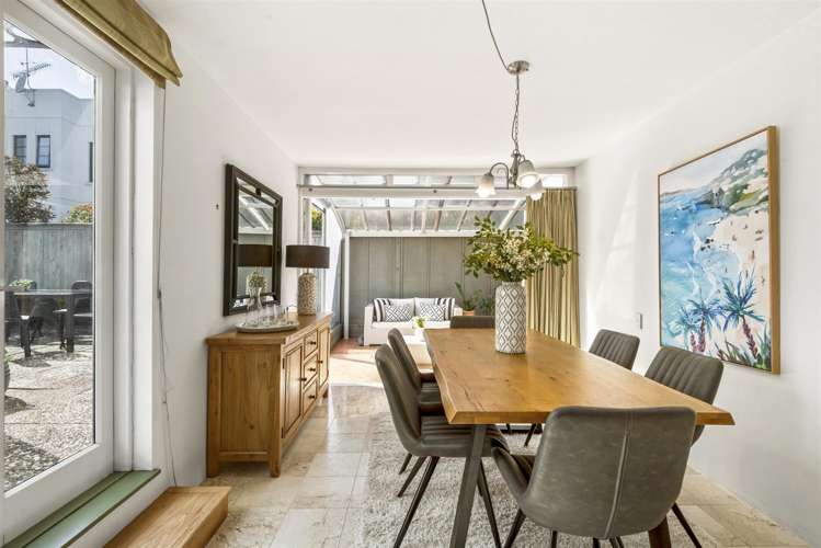 13/212 Hurstmere Road Takapuna_6