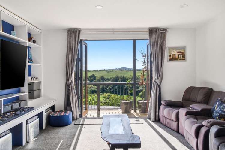 10 Lochinvar Place Hairini_9