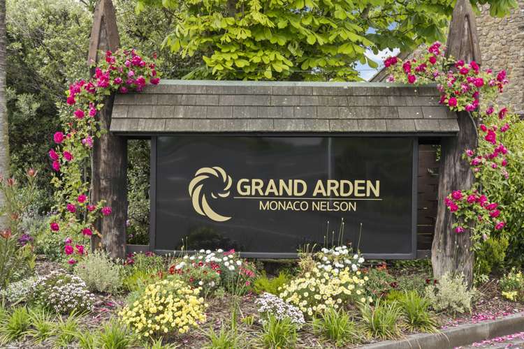 8/24 Quiet Woman Way Monaco_13