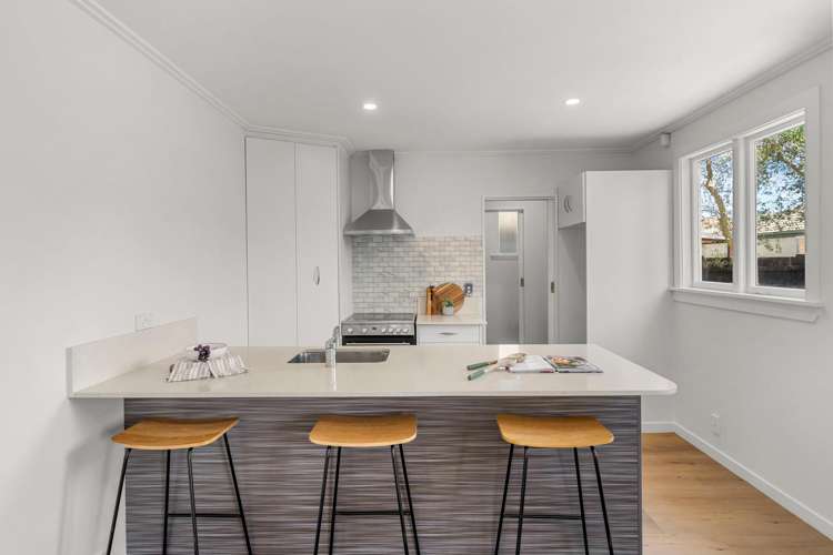 97 Bassett Street Burwood_7