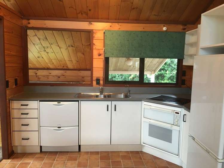 63 Ngapaki Street Waikanae Beach_10