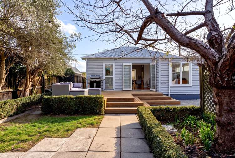 216 Springfield Road Saint Albans_10