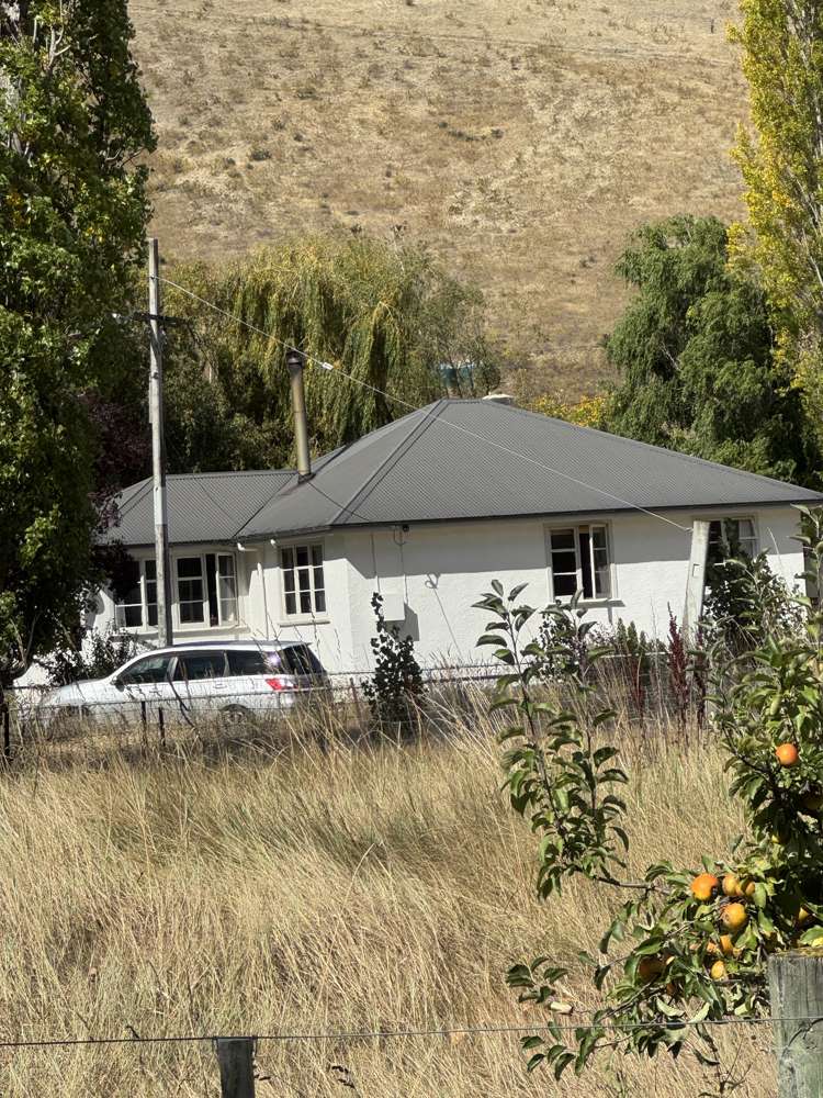 3 Omarama-Lindis Pass Road Omarama_4