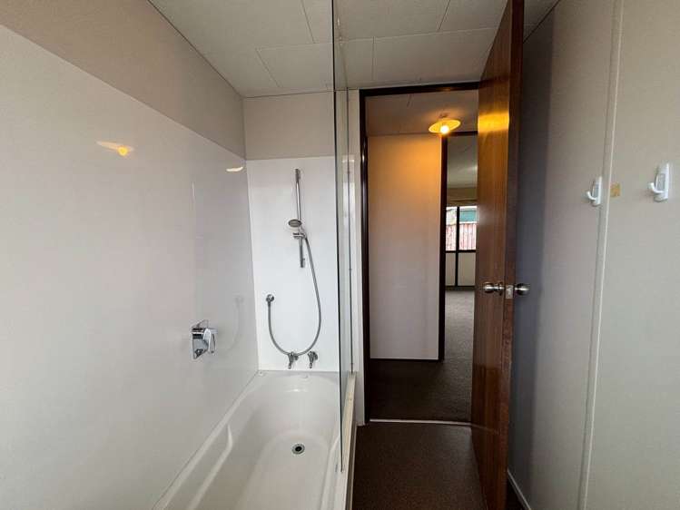 2/29 Devonshire Road Unsworth Heights_13