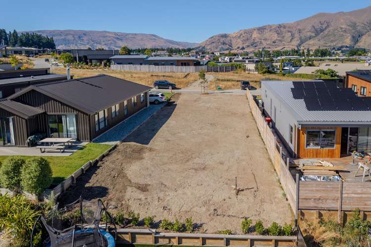 8 Dow Close Wanaka_2