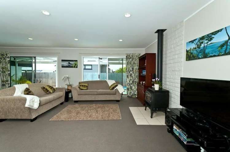 607 Beach Road Rothesay Bay_29