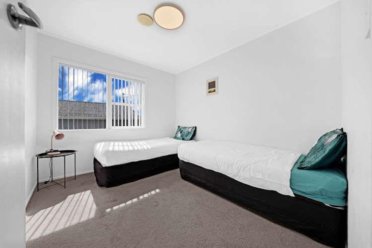 640 Beach Road Browns Bay_17