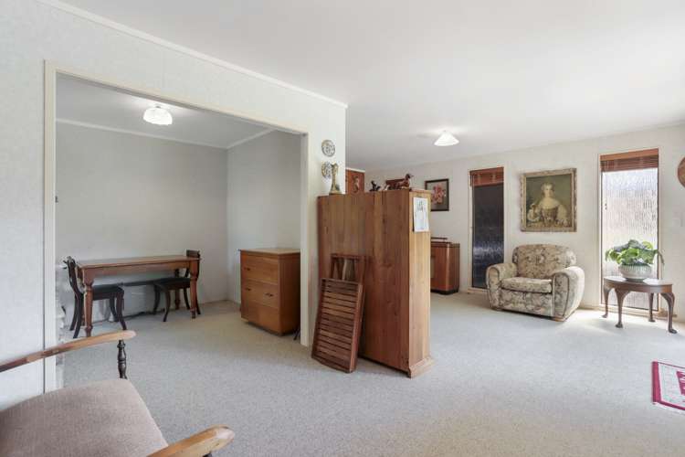 72 Shetland Street Glen Eden_10