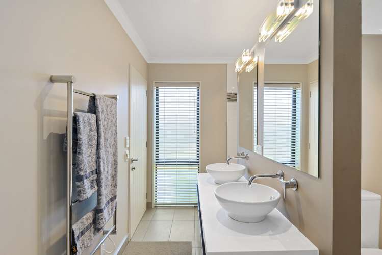 5 John Campbell Crescent Hillmorton_12