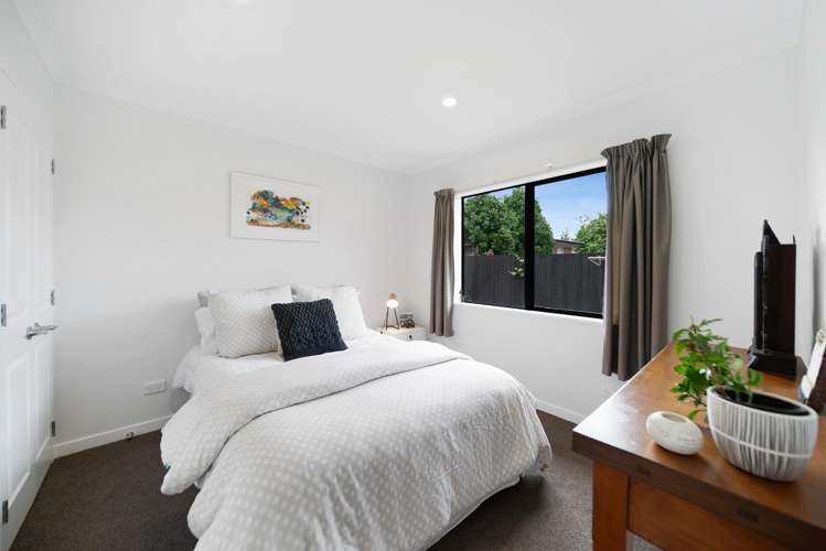 17a Callis Avenue Opaheke_24