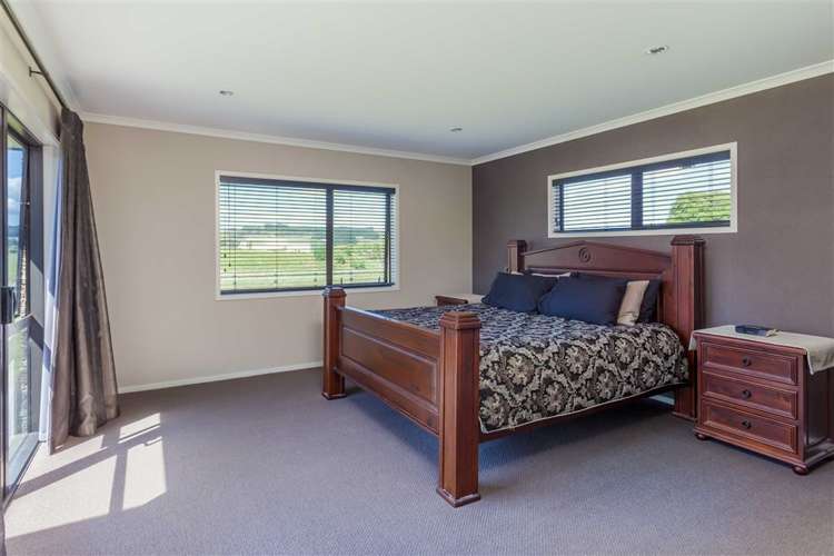 68 Parkhurst Road Helensville_14