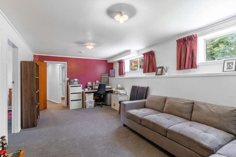 5 Handley Place Glen Avon_17