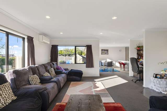 5 Te Waikare Street 1476_1