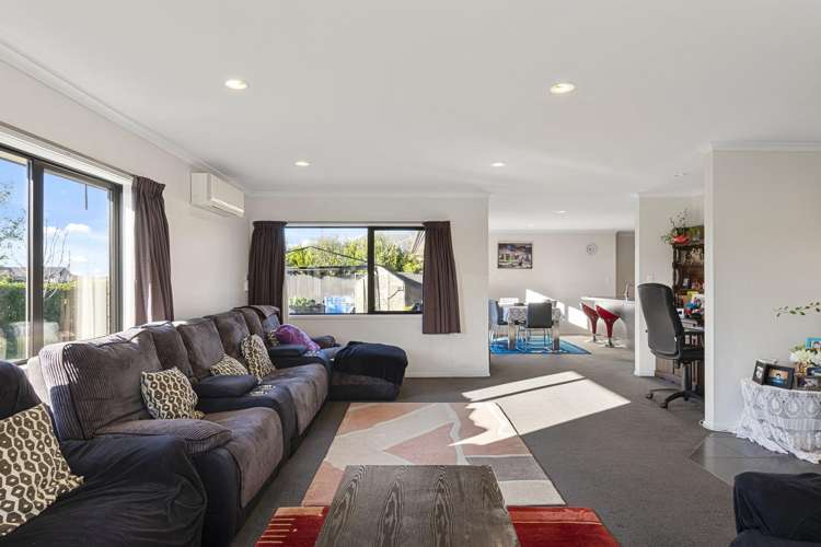 5 Te Waikare Street 1476_1