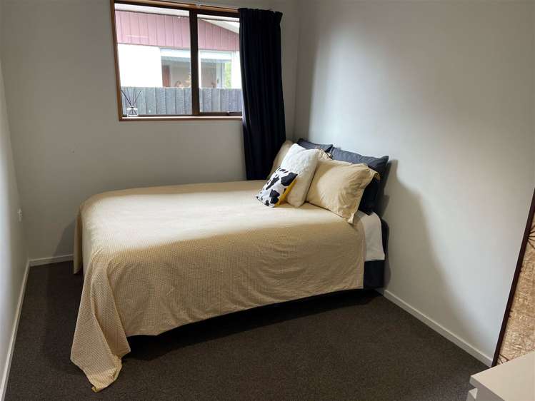 12 Esher Place Saint Martins_18