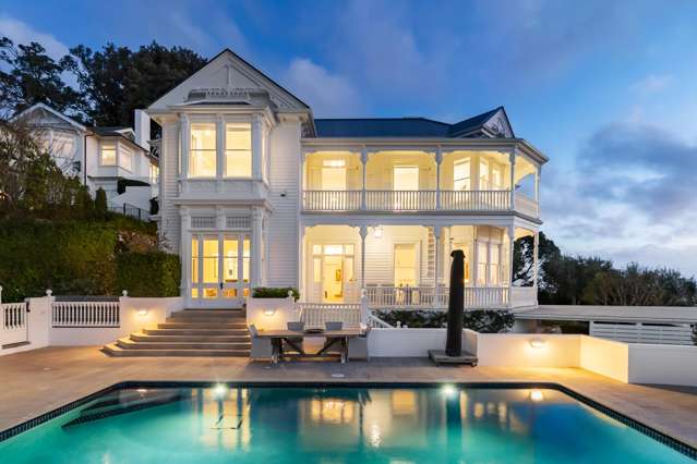 THE WHITE HOUSE - A LANDMARK PROPERTY