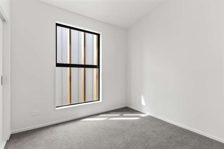 7/82 East Coast Road Milford_12