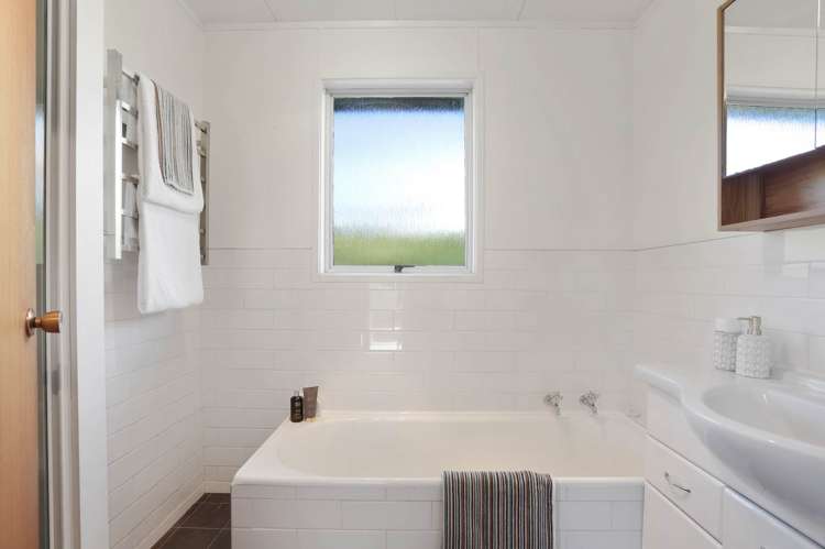 58 Taipari Road Te Atatu Peninsula_15