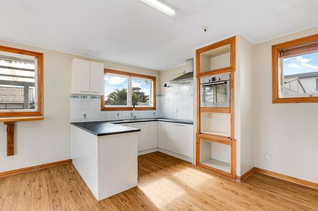 5 Convair Crescent Mangere_1