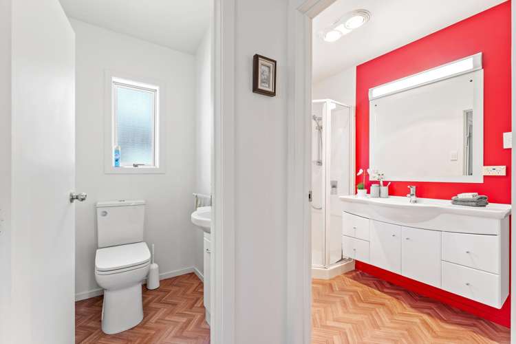 8 Alexander Road Algies Bay_14