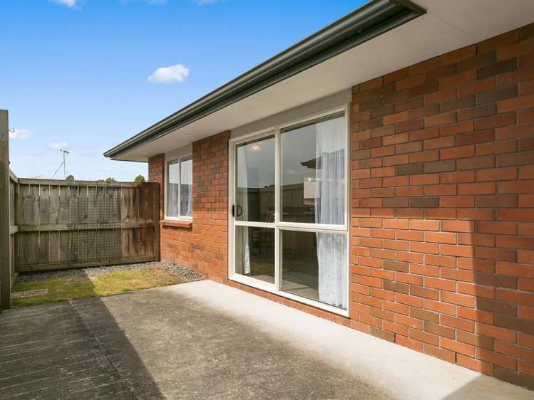 27/2 Grace Avenue Leamington_13