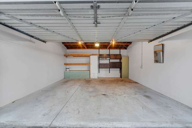 17 Kimber Hall Avenue Mt Roskill_16