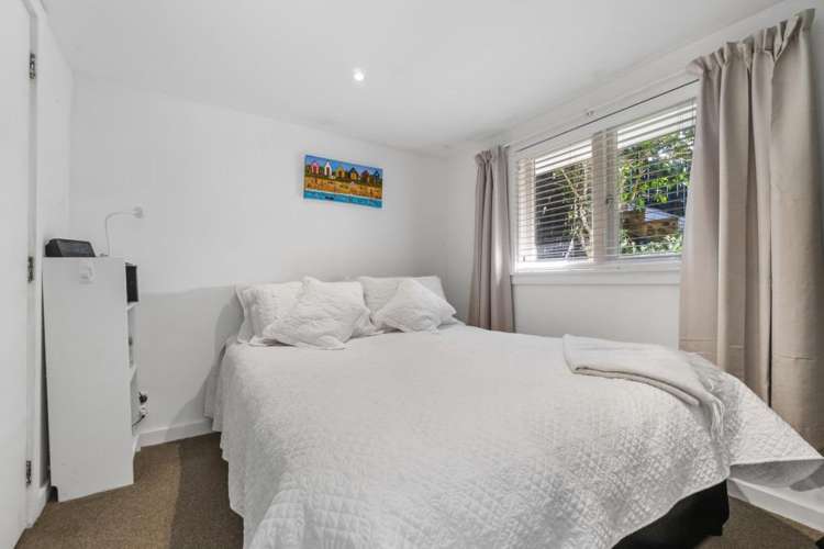 31 Valley Road Titirangi_12