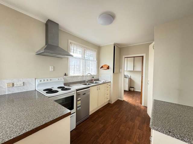 2/5 Carole Crescent Pakuranga_1