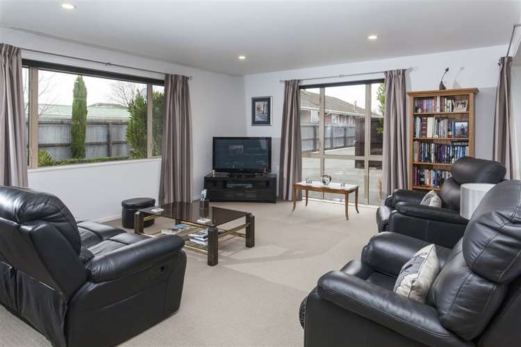 72a Dunedin Street Redwood_5