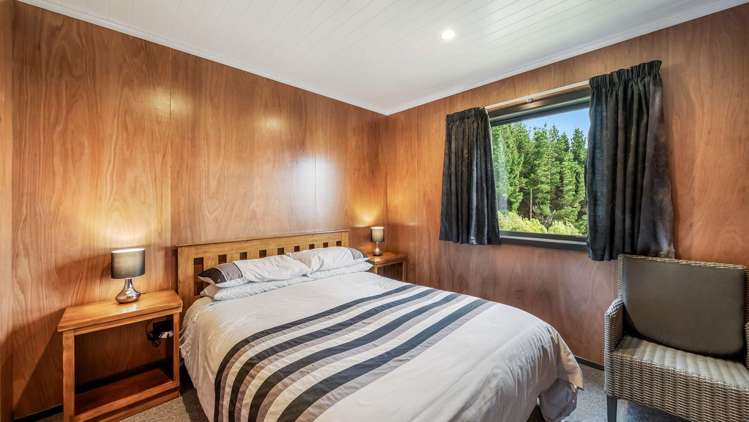 Tahakopa Valley Road Catlins Surrounds_18