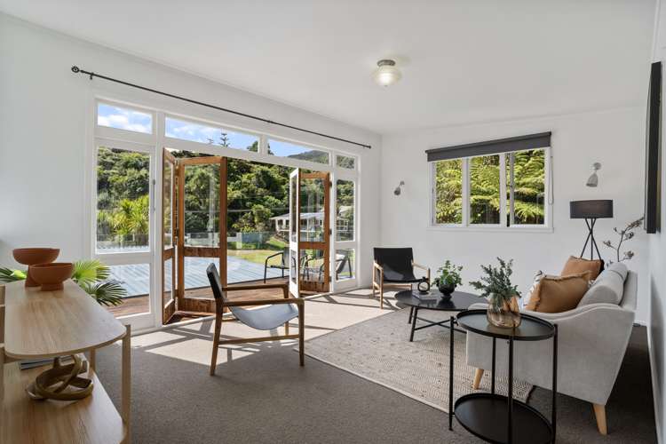 33 Foster Avenue Huia_13