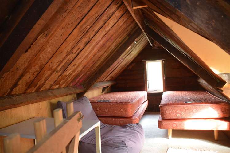 11 Bruce Terrace Akaroa_13