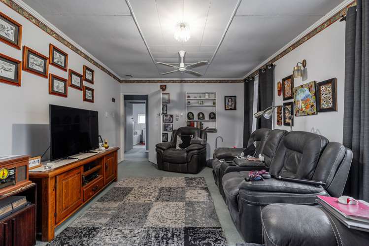 44 Albert Street Pahiatua_4