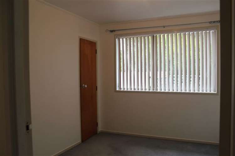 12 Glucina Place Glen Eden_14