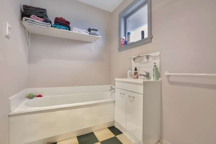 15 Galbraith Street Allenton_18