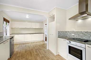63 Sunny Grove_4