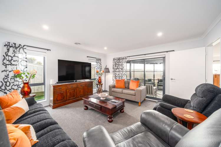 4 Antigua Way Grenada Village_9