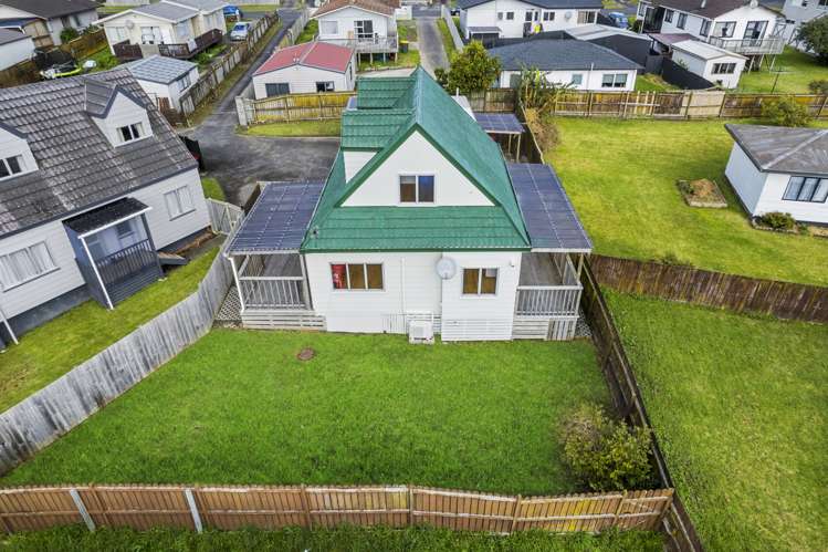2/13 Greenstone Place Clover Park_14