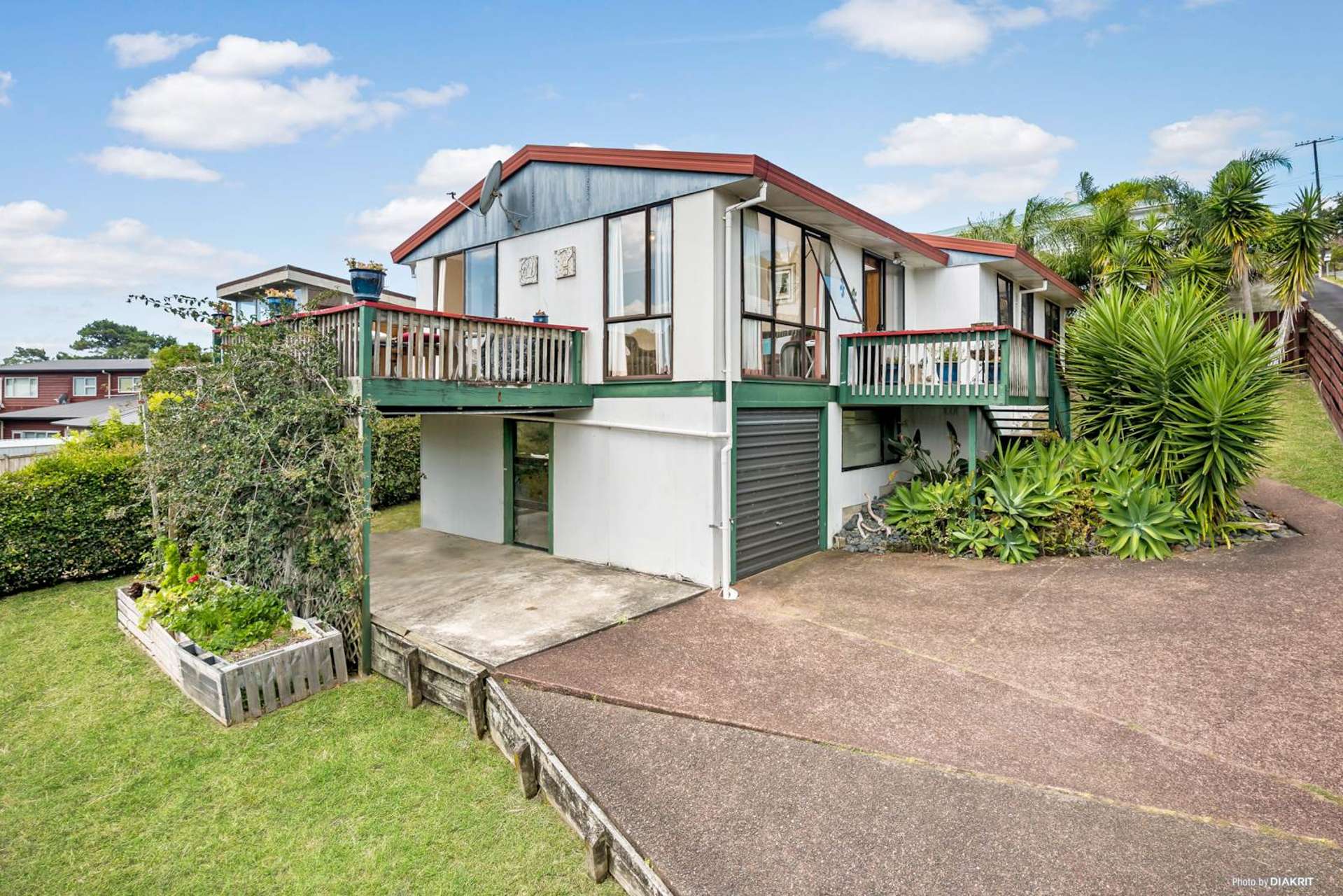 2/668 Beach Road Browns Bay_0