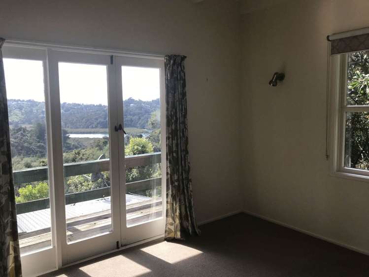 65 Laingholm Drive Laingholm_3