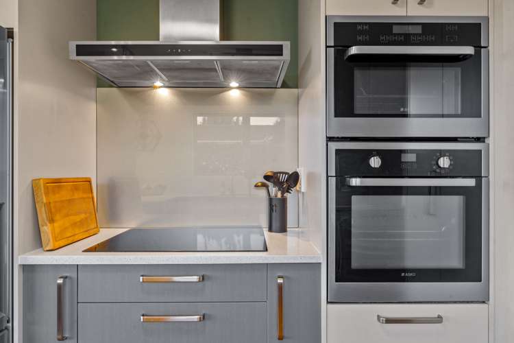 15 Tableau Place Totara Vale_11