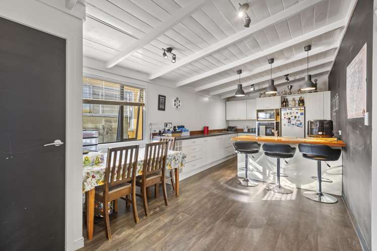 2 Warre Street Waitara_9