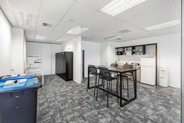 Unit 5/1A William Pickering Drive Rosedale_9