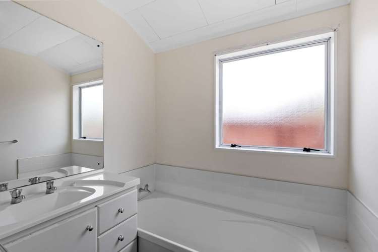 1/6 Rossetti Court Stoke_8