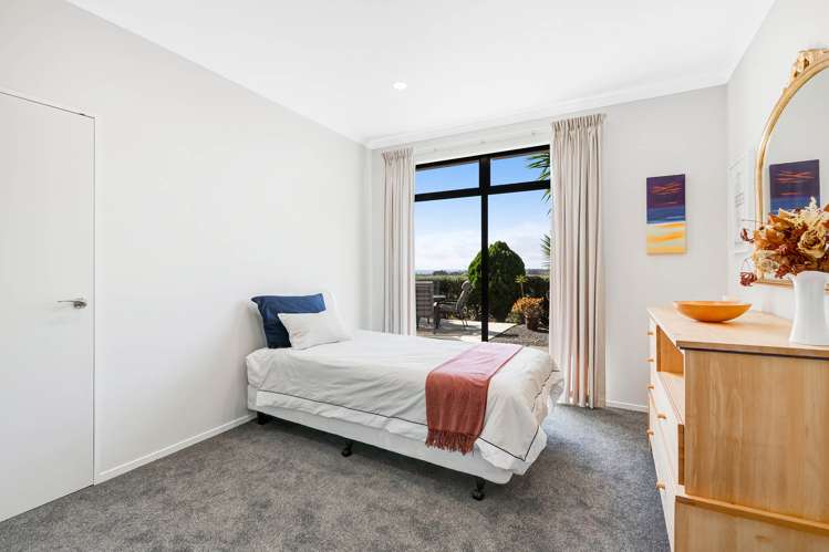 15 Balboa Drive Matakatia_17