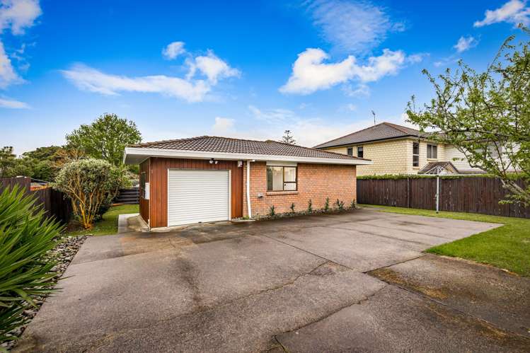 1/2 Kokiri Street, Te Atatu South_22