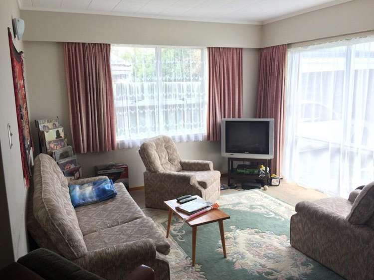 10A McKee Ave 1064_1