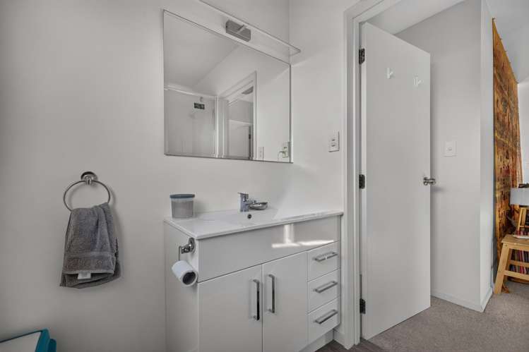5A Arawata Terrace Fernhill_13