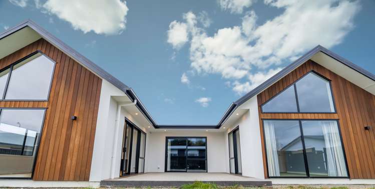 4 Barker Place Waikiwi_0