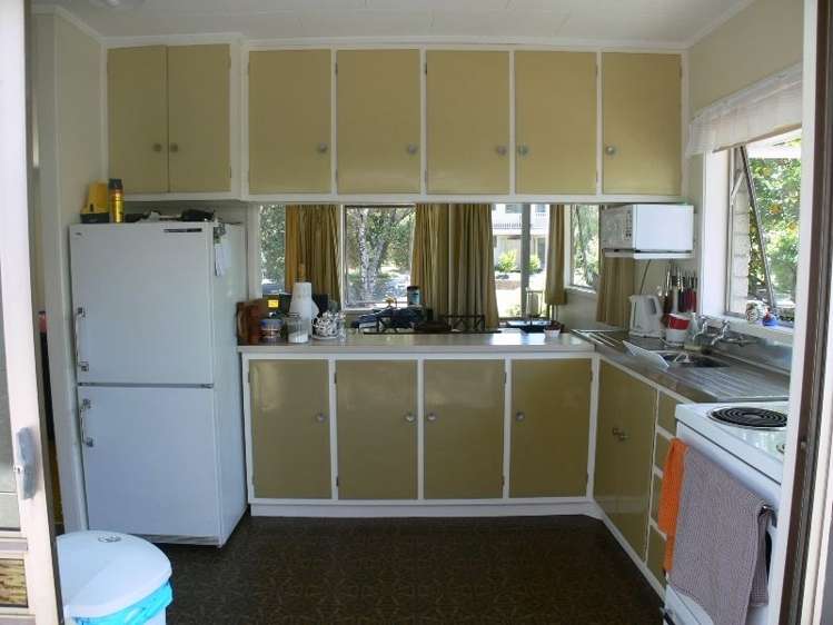 3a Monarch Grove Pauanui_5